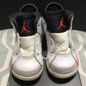 Nike Air Jordan Retro VI “White Infrared” TDLR 7c